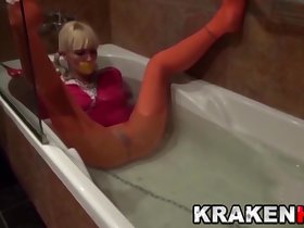Krakenhot - Homemade BDSM troupe fro Stefani Tarrago