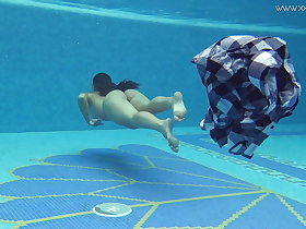 Sazan Cheharda erotic bare-ass swimming